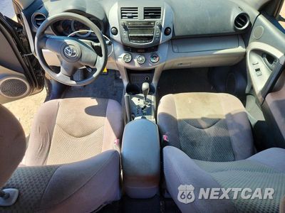Zdjęcie 8 z 12 samochodu: 2007 TOYOTA RAV4 BASE VIN:JTMZD33VX76039500 - miniatura