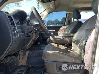 Zdjęcie 7 z 12 samochodu: 2018 RAM 2500 ST VIN:3C6UR5CL6JG217048 - miniatura