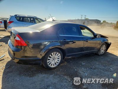 Trzecie zdjęcie samochodu z tyłu: 2010 FORD FUSION HYBRID VIN:3FADP0L38AR164784 - miniatura