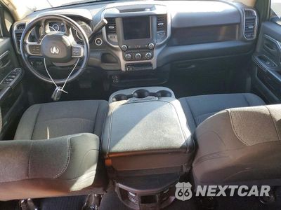 Zdjęcie 8 z 12 samochodu: 2020 RAM 2500 TRADESMAN VIN:3C6UR5HL0LG243625 - miniatura