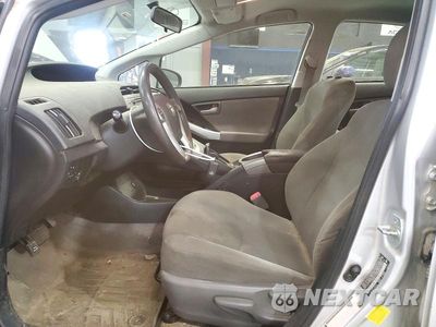 Zdjęcie 7 z 12 samochodu: 2013 TOYOTA PRIUS TWO VIN:JTDKN3DU1D5598262 - miniatura