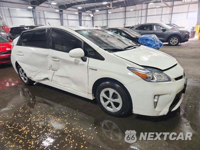 Czwarte zdjęcie samochodu z boku: 2014 TOYOTA PRIUS TWO VIN:JTDKN3DU9E1833029 - miniatura