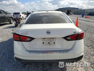 Zdjęcie 6 z 12 samochodu: 2019 NISSAN ALTIMA SR VIN:1N4BL4CVXKN318119 - miniatura