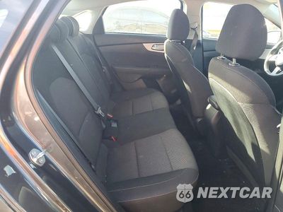 Zdjęcie 10 z 13 samochodu: 2024 KIA FORTE LXS VIN:3KPF24AD2RE767138 - miniatura