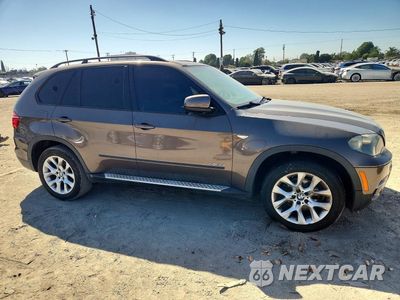 Czwarte zdjęcie samochodu z boku: 2011 BMW X5 XDRIVE35I VIN:5UXZV4C55BL400563 - miniatura