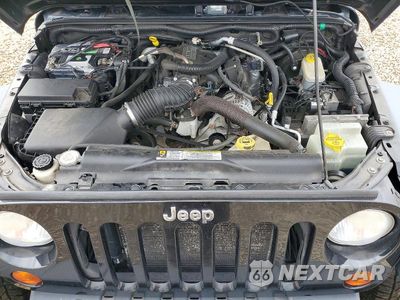Zdjęcie 11 z 12 samochodu: 2010 JEEP WRANGLER UNLIMITED SPORT VIN:1J4BA3H16AL183628 - miniatura