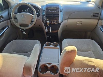 Zdjęcie 8 z 13 samochodu: 2008 TOYOTA SIENNA CE 8-PASSENGER VIN:5TDZK23C48S116748 - miniatura