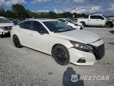 Czwarte zdjęcie samochodu z boku: 2019 NISSAN ALTIMA SR VIN:1N4BL4CVXKN318119 - miniatura