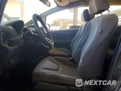 Zdjęcie 7 z 13 samochodu: 2013 HONDA FIT VIN:JHMGE8H33DC017133 - miniatura