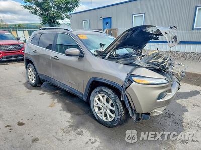 Czwarte zdjęcie samochodu z boku: 2016 JEEP CHEROKEE LATITUDE VIN:1C4PJMCS2GW241985 - miniatura