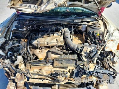 Zdjęcie 11 z 12 samochodu: 2002 DODGE STRATUS SE VIN:4B3AG42G42E130550 - miniatura