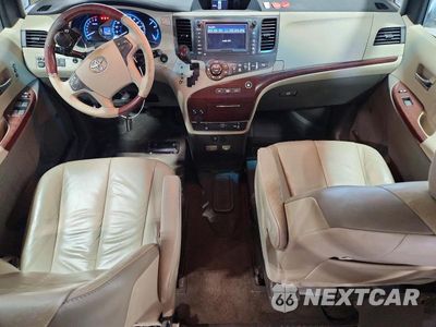 Zdjęcie 8 z 13 samochodu: 2011 TOYOTA SIENNA LIMITED 7-PASSENGER VIN:5TDYK3DCXBS122884 - miniatura