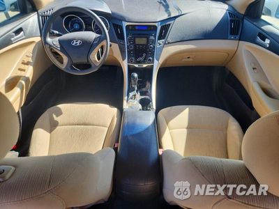 Zdjęcie 8 z 12 samochodu: 2011 HYUNDAI SONATA GLS VIN:5NPEB4ACXBH115890 - miniatura