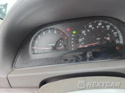 Zdjęcie 8 z 10 samochodu: 2003 TOYOTA CAMRY LE VIN:4T1BE32K43U218915 - miniatura