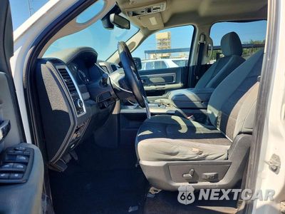 Zdjęcie 7 z 13 samochodu: 2013 RAM 1500 SLT VIN:1C6RR7LT7DS559736 - miniatura