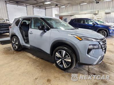 Czwarte zdjęcie samochodu z boku: 2026 NISSAN ROGUE SL VIN:5N1BT3CA1TC797038 - miniatura