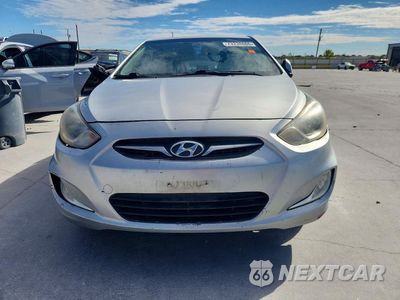 Piąte zdjęcie samochodu w środku: 2013 HYUNDAI ACCENT GLS VIN:KMHCU4AE8DU441663 - miniatura