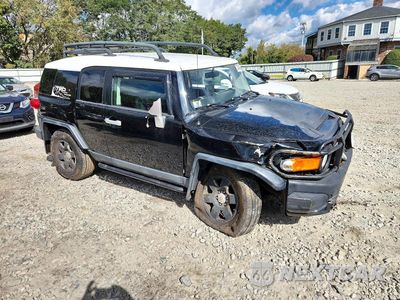 Czwarte zdjęcie samochodu z boku: 2007 TOYOTA FJ CRUISER BASE VIN:JTEBU11F470069267 - miniatura