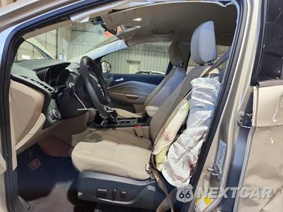 Zdjęcie 7 z 13 samochodu: 2018 FORD ESCAPE SE VIN:1FMCU9GD9JUC54424 - miniatura