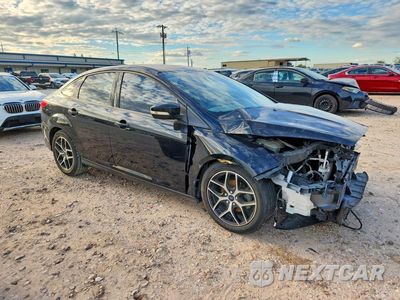 Czwarte zdjęcie samochodu z boku: 2018 FORD FOCUS SEL VIN:1FADP3H26JL259165 - miniatura