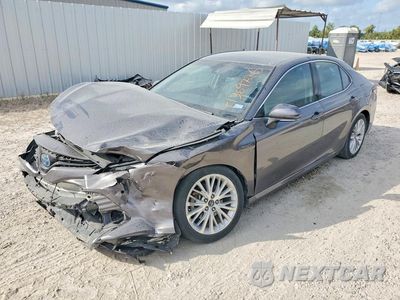 2018 TOYOTA CAMRY HYBRID XLE 4T1B21HK2JU504845 - główne zdjęcie licytacji z USA - miniatura