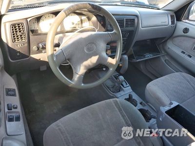 Zdjęcie 8 z 13 samochodu: 2003 TOYOTA TACOMA V6 VIN:5TEWN72N23Z184360 - miniatura