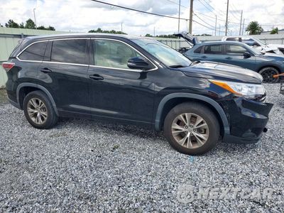 Czwarte zdjęcie samochodu z boku: 2015 TOYOTA HIGHLANDER XLE VIN:5TDKKRFH8FS061882 - miniatura
