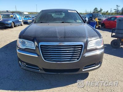 Piąte zdjęcie samochodu w środku: 2013 CHRYSLER 300C VIN:2C3CCAKT6DH691140 - miniatura