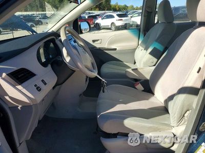 Zdjęcie 7 z 14 samochodu: 2011 TOYOTA SIENNA BASE 7-PASSENGER VIN:5TDKA3DCXBS002219 - miniatura