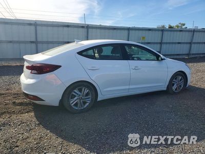Trzecie zdjęcie samochodu z tyłu: 2020 HYUNDAI ELANTRA SEL VIN:5NPD84LF8L8625626 - miniatura