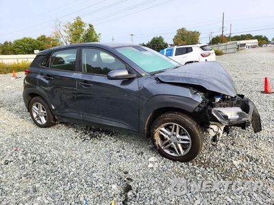 Czwarte zdjęcie samochodu z boku: 2022 HYUNDAI KONA SE VIN:KM8K2CAB8NU900922 - miniatura