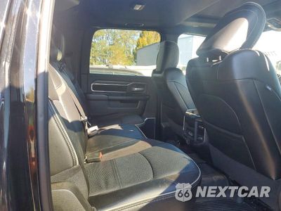 Zdjęcie 10 z 12 samochodu: 2024 RAM 3500 LARAMIE VIN:3C63R3JL6RG122245 - miniatura