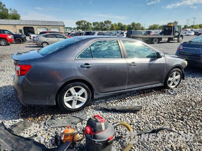 Trzecie zdjęcie samochodu z tyłu: 2014 TOYOTA CAMRY SE VIN:4T1BF1FK3EU770484 - miniatura
