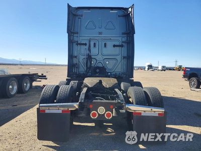 Zdjęcie 6 z 12 samochodu: 2018 FREIGHTLINER CASCADIA 126 VIN:3AKJHHDR8JSHU5647 - miniatura