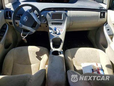 Zdjęcie 8 z 12 samochodu: 2012 TOYOTA PRIUS BASE VIN:JTDKN3DU4C1568890 - miniatura