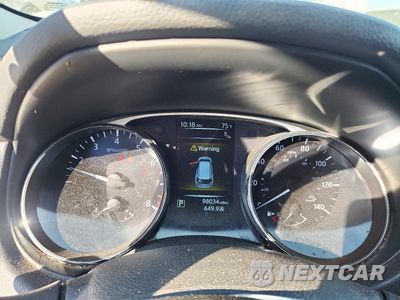 Zdjęcie 9 z 13 samochodu: 2016 NISSAN ROGUE SV VIN:5N1AT2MV2GC802793 - miniatura