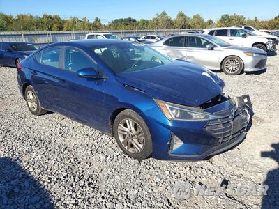 Czwarte zdjęcie samochodu z boku: 2019 HYUNDAI ELANTRA SEL VIN:5NPD84LFXKH420999 - miniatura