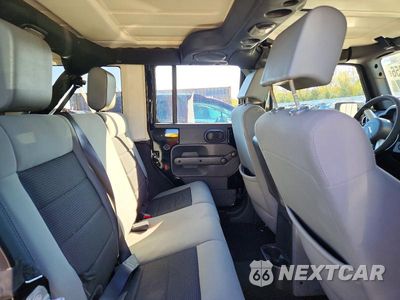 Zdjęcie 10 z 12 samochodu: 2010 JEEP WRANGLER UNLIMITED SPORT VIN:1J4BA3H13AL112127 - miniatura