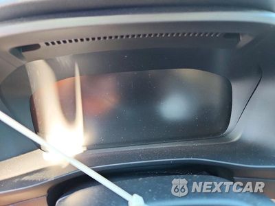 Zdjęcie 9 z 13 samochodu: 2021 VOLVO XC40 T5 MOMENTUM VIN:YV4162UK0M2455383 - miniatura