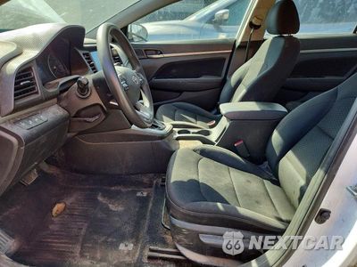Zdjęcie 7 z 12 samochodu: 2019 HYUNDAI ELANTRA SEL VIN:5NPD84LF3KH407351 - miniatura