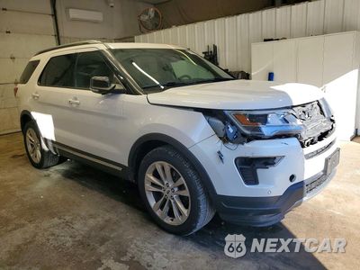 Czwarte zdjęcie samochodu z boku: 2018 FORD EXPLORER XLT VIN:1FM5K8D85JGB37289 - miniatura