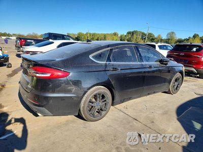 Trzecie zdjęcie samochodu z tyłu: 2019 FORD FUSION SE VIN:3FA6P0HD0KR286275 - miniatura