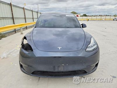 Piąte zdjęcie samochodu w środku: 2021 TESLA MODEL Y VIN:5YJYGAEE2MF134525 - miniatura