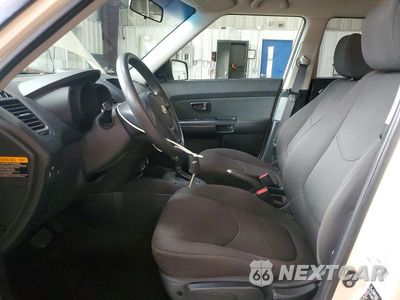 Zdjęcie 7 z 13 samochodu: 2012 KIA SOUL BASE VIN:KNDJT2A53C7460282 - miniatura