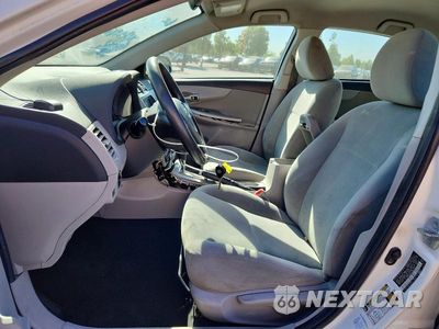 Zdjęcie 7 z 12 samochodu: 2012 TOYOTA COROLLA LE VIN:2T1BU4EEXCC786926 - miniatura