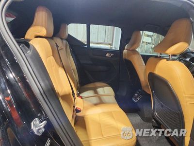 Zdjęcie 11 z 14 samochodu: 2020 VOLVO XC40 T5 MOMENTUM VIN:YV4162UK2L2186561 - miniatura