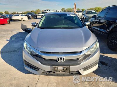 Piąte zdjęcie samochodu w środku: 2017 HONDA CIVIC EX VIN:19XFC2F77HE073600 - miniatura