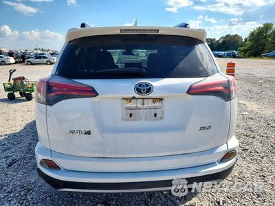 Zdjęcie 6 z 13 samochodu: 2018 TOYOTA RAV4 XLE VIN:JTMWFREV3JJ734077 - miniatura