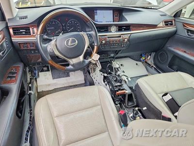 Zdjęcie 8 z 12 samochodu: 2013 LEXUS ES 350 VIN:JTHBK1GG8D2074738 - miniatura