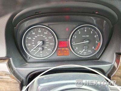 Zdjęcie 9 z 12 samochodu: 2009 BMW 335 I VIN:WBAWL73559P180725 - miniatura